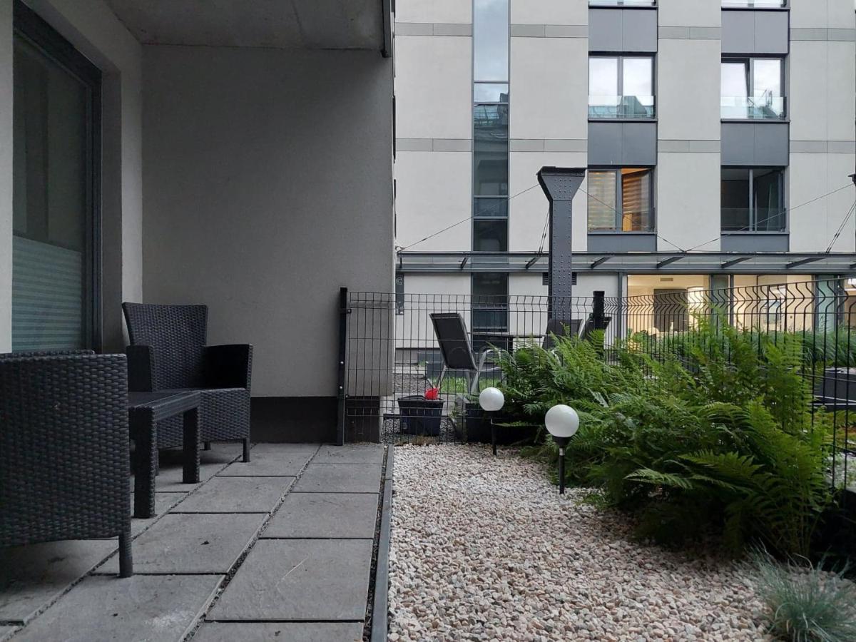 Garden Apartment Krasków Exteriör bild